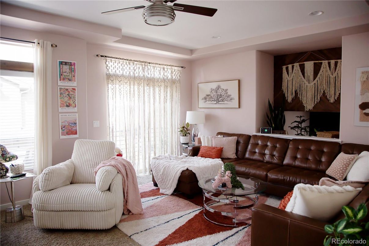 Interior, Living room, Recessed Lighting