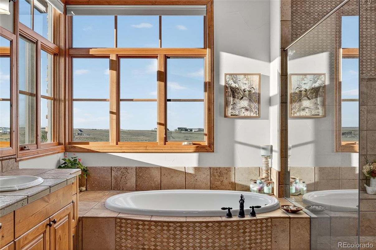 Bathroom, Interior, Tile Countertops