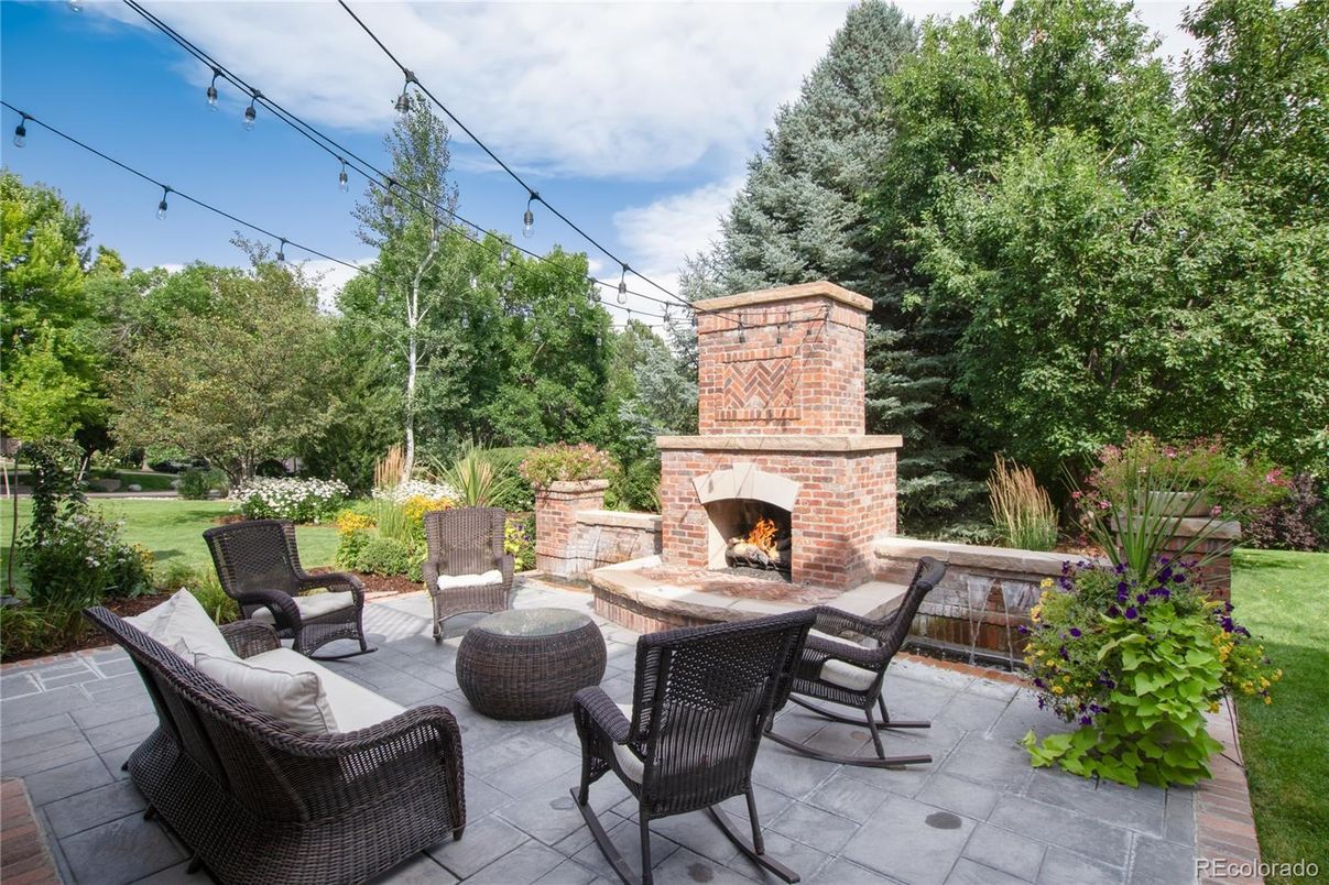 Exterior, Fireplace