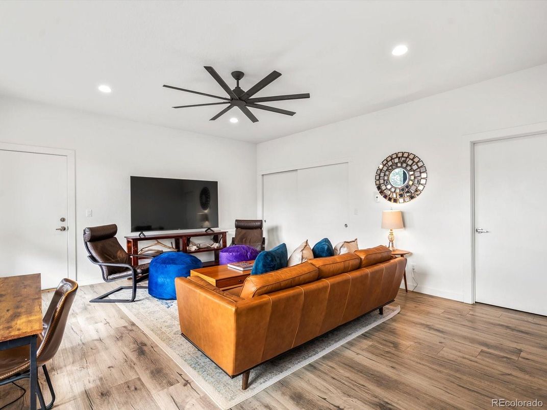 Interior, Living room, Recessed Lighting, Wood Texture Flooring