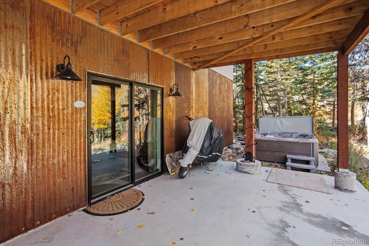 Exterior, Hot Tub