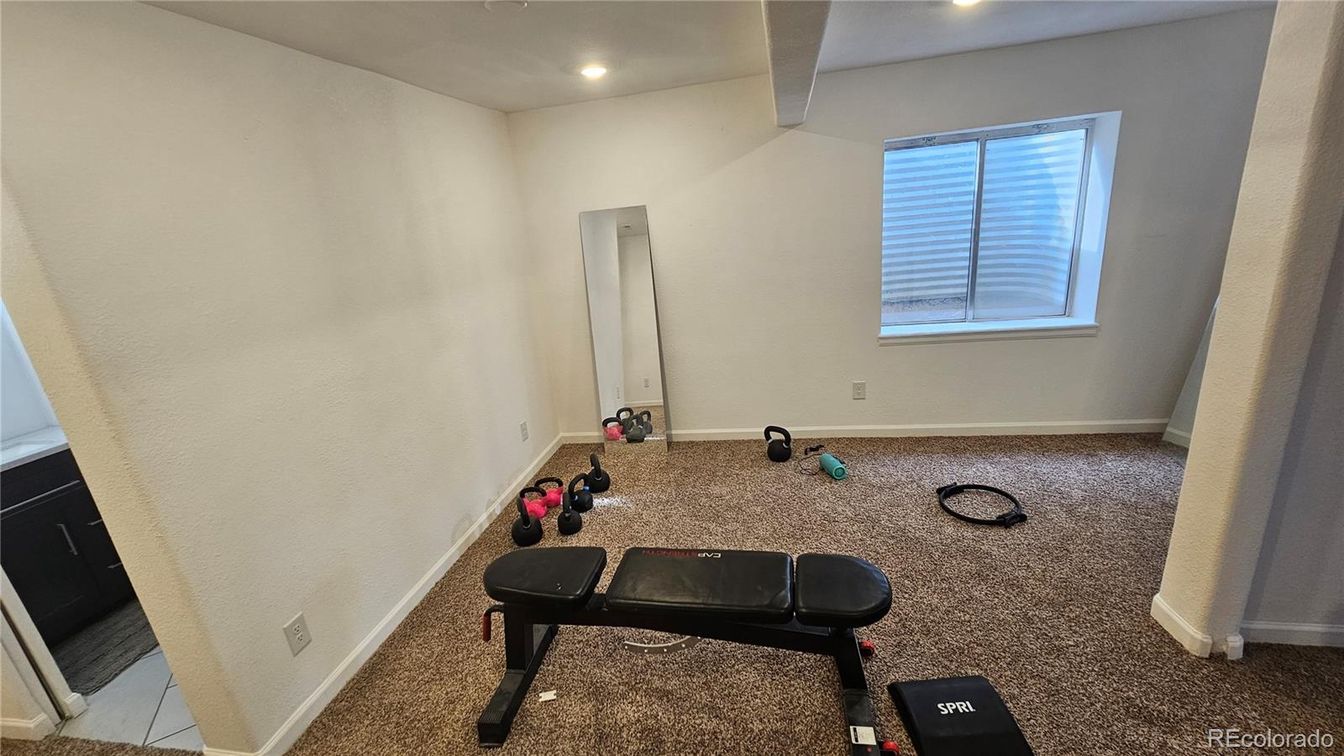 Fitness Equipment, Interior, Recessed Lighting