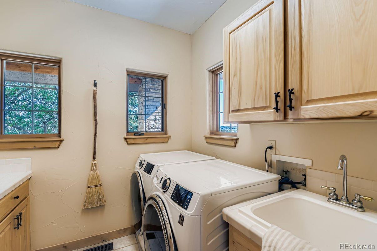 Interior, Washer