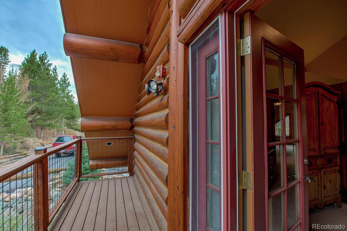 Exterior, Wood Texture Flooring