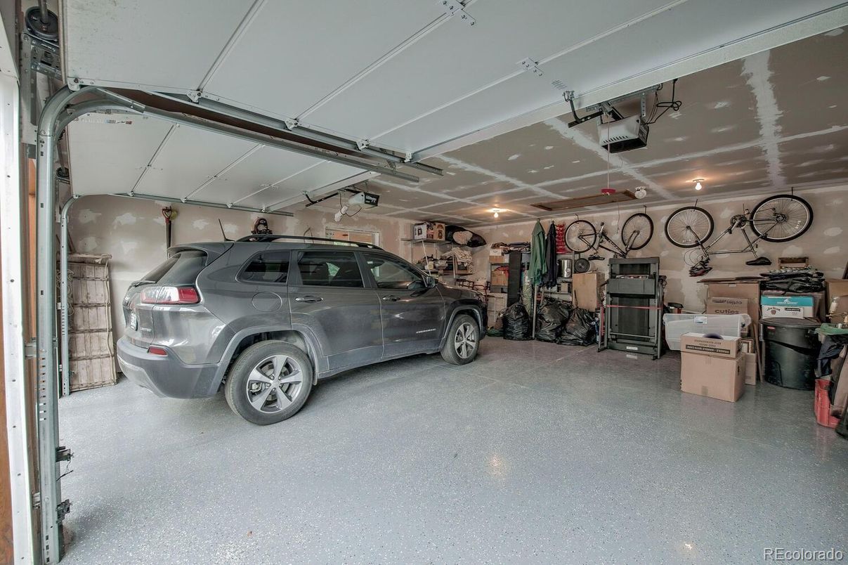 Garage, Interior, Washer