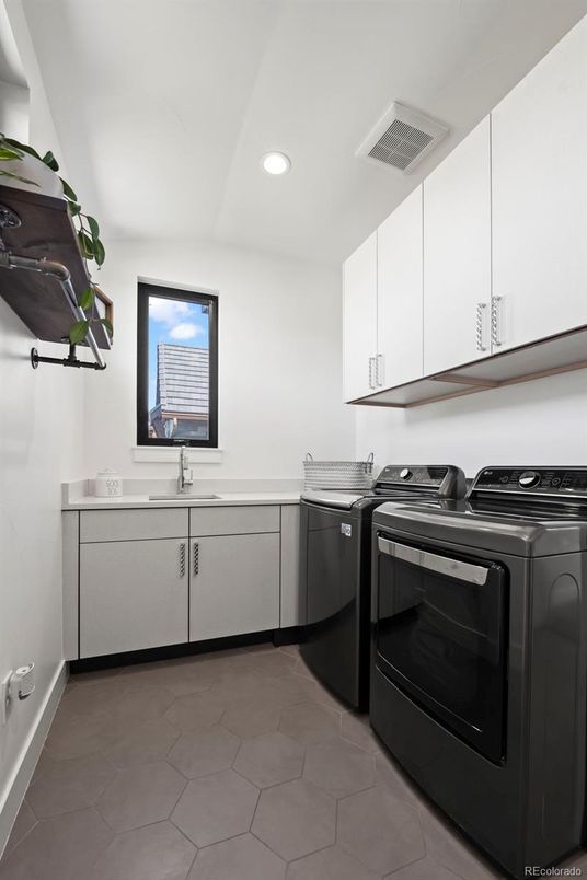 Interior, Recessed Lighting, Washer