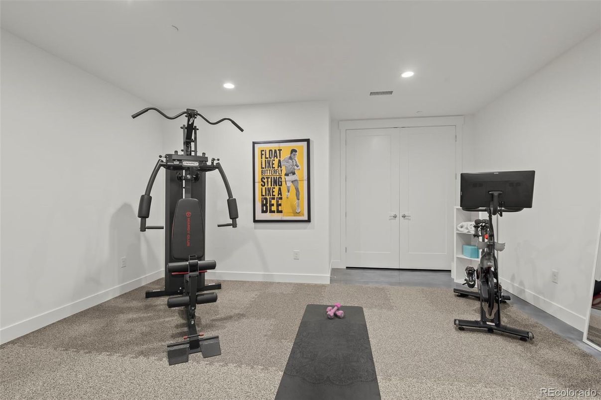 Fitness Equipment, Interior, Recessed Lighting