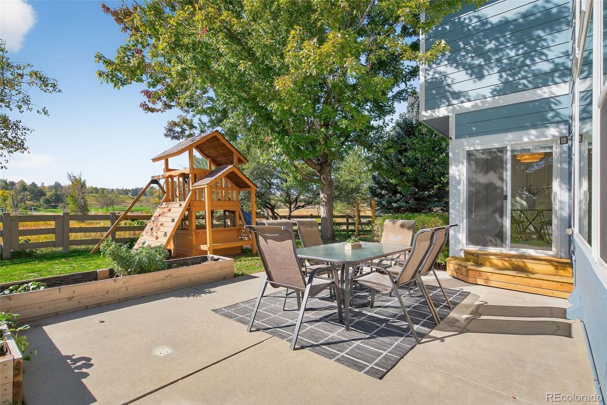 Exterior, Playground