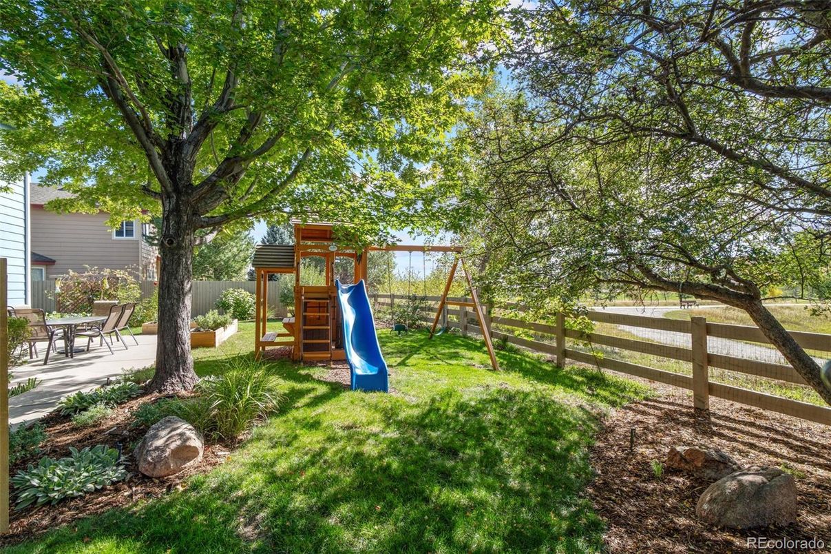 Backyard, Exterior, Playground
