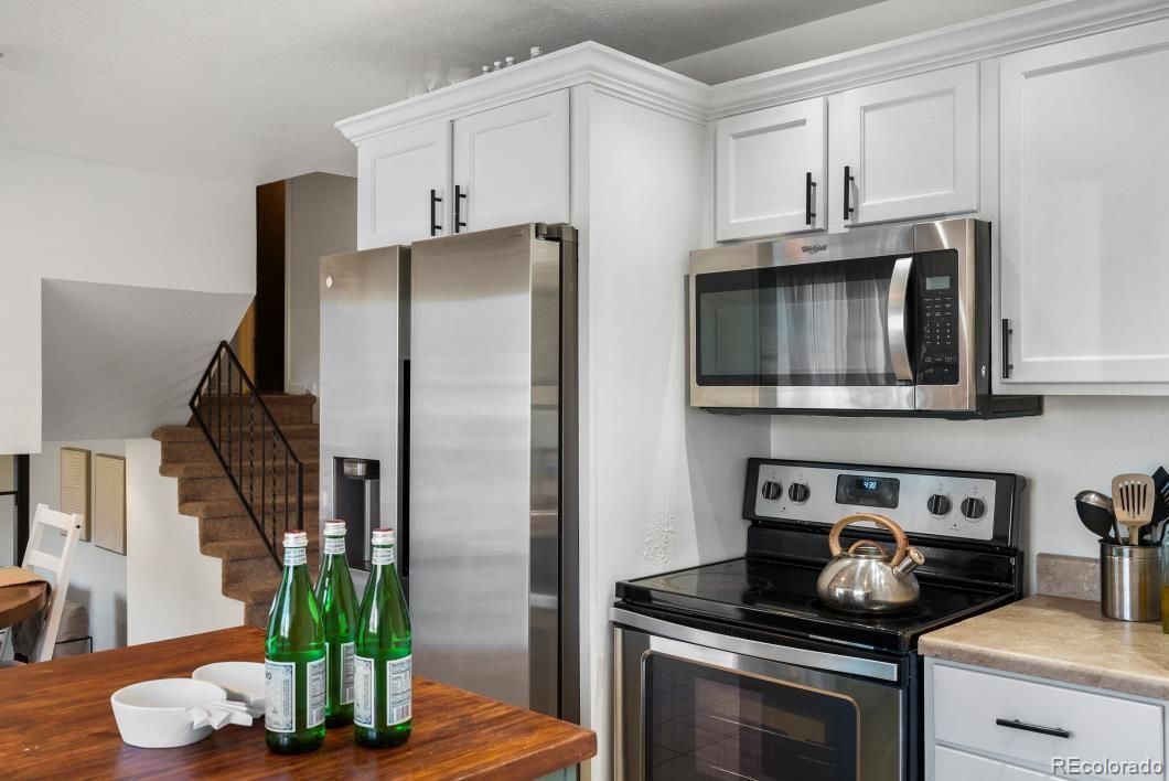 Interior, Kitchen, Stainless Steel Appliances