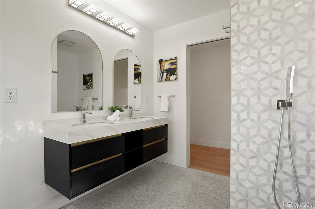 Bathroom, Dual Sink Vanities, Interior, Wood Texture Flooring