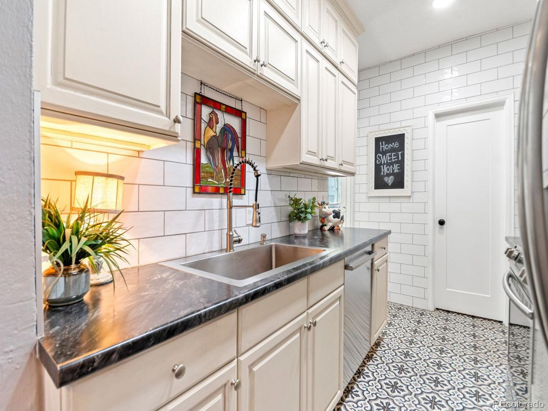 Interior, Kitchen, Recessed Lighting