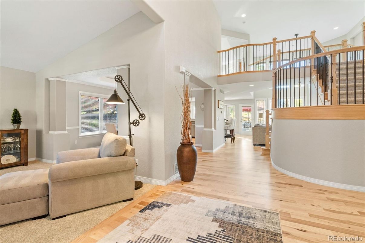 Interior, Pendant Lights, Recessed Lighting, Wood Texture Flooring