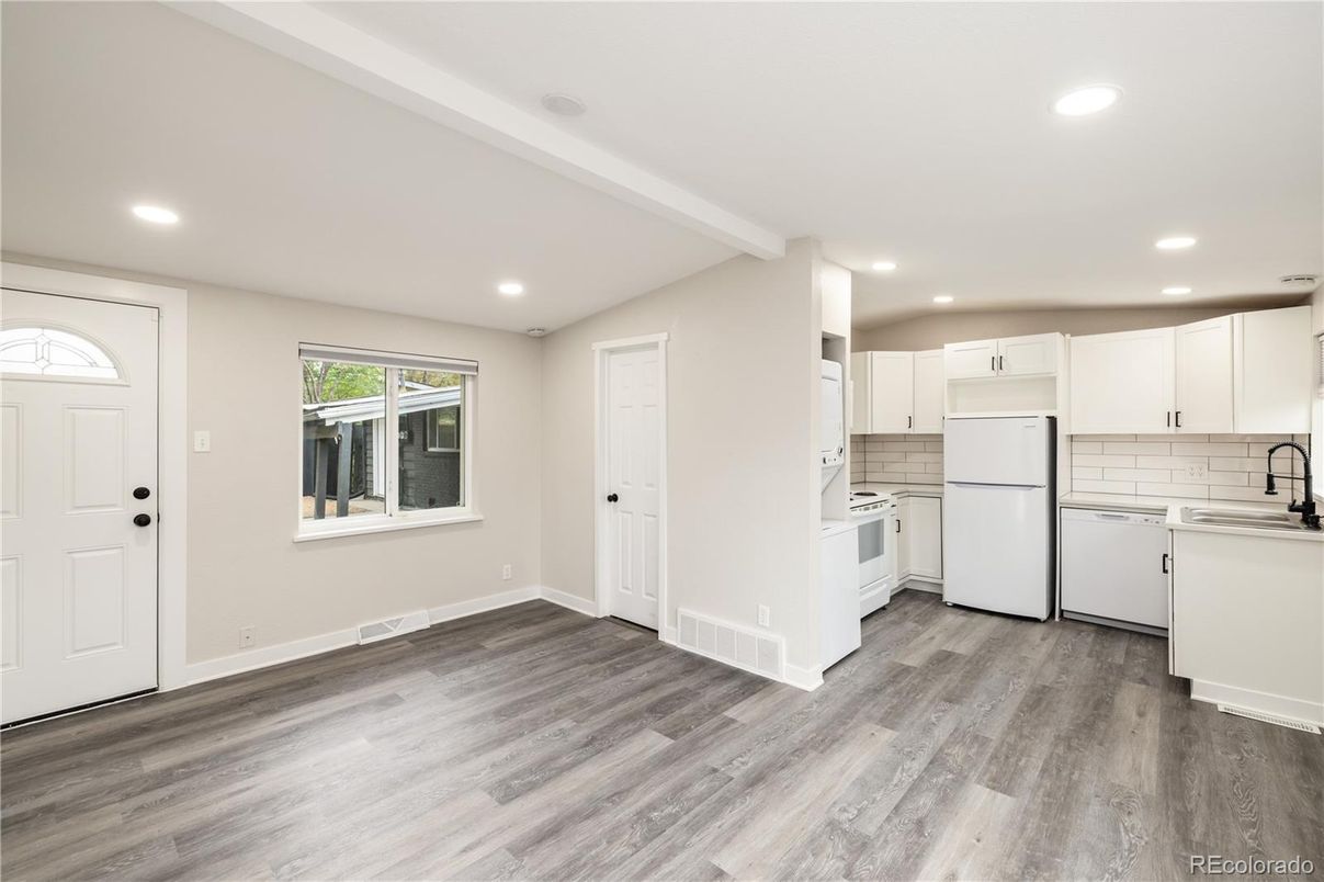 Interior, Kitchen, Recessed Lighting, Wood Texture Flooring