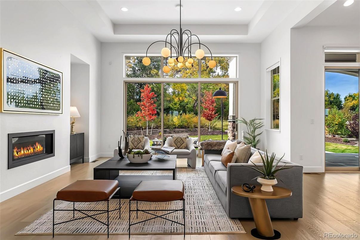 Fireplace, Interior, Living room, Pendant Lights, Recessed Lighting, Wood Texture Flooring