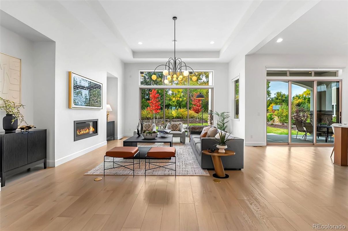 Fireplace, Interior, Living room, Pendant Lights, Recessed Lighting, Wood Texture Flooring