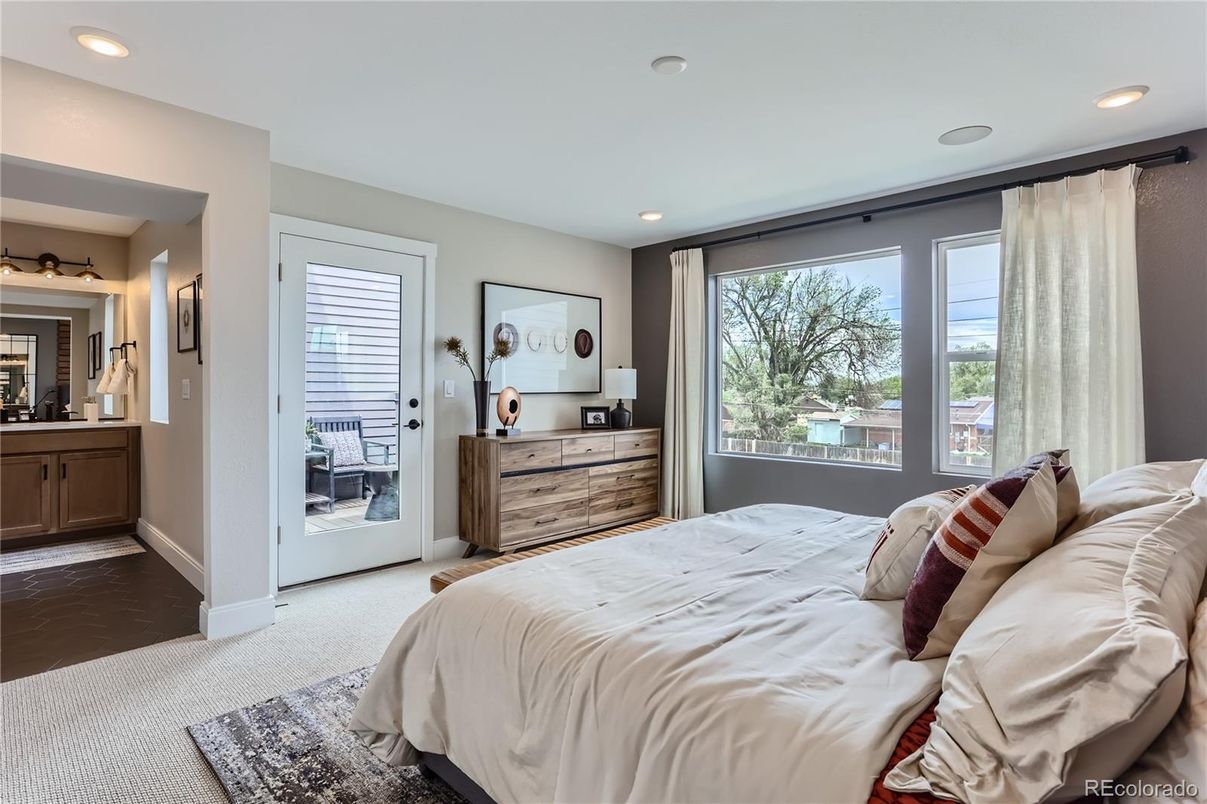 Bedroom, Interior, Recessed Lighting