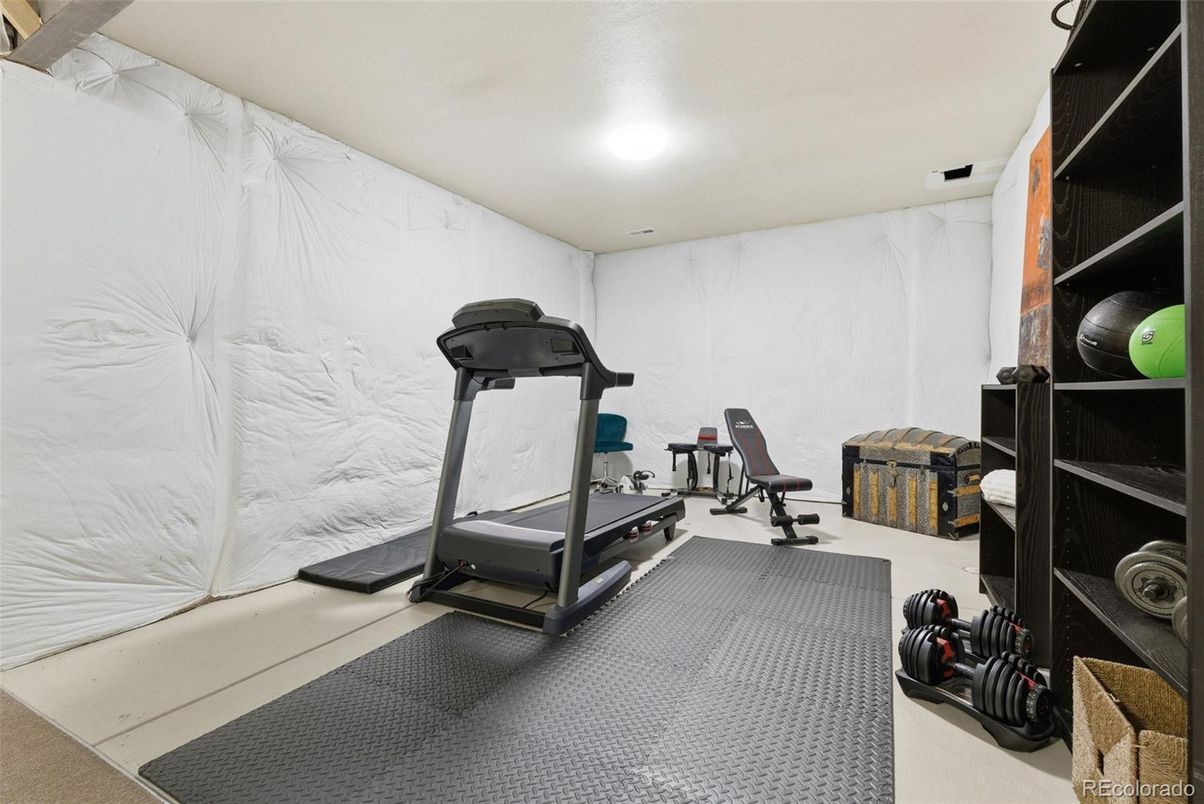 Fitness Equipment, Interior, Recessed Lighting