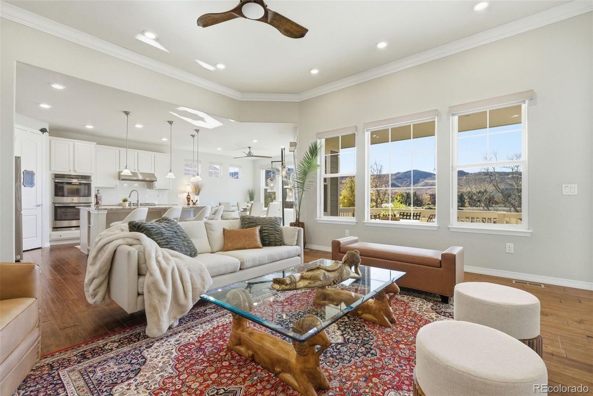 Dining room, Interior, Kitchen, Living room, Pendant Lights, Recessed Lighting, Stainless Steel Appliances, Wood Texture Flooring