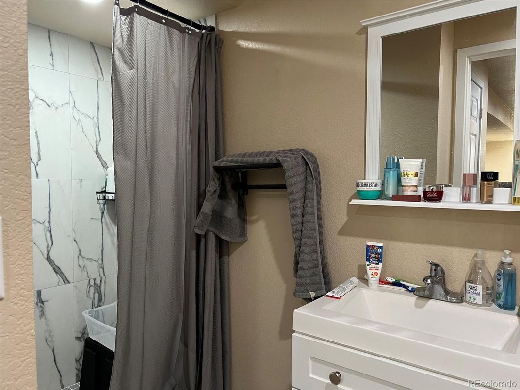 Bathroom, Interior, Marble Walls