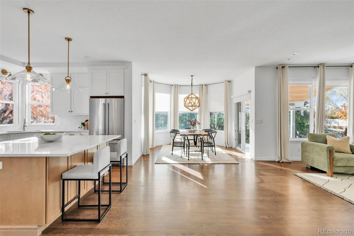 Dining room, Interior, Kitchen, Pendant Lights, Recessed Lighting, Stainless Steel Appliances, Wood Texture Flooring