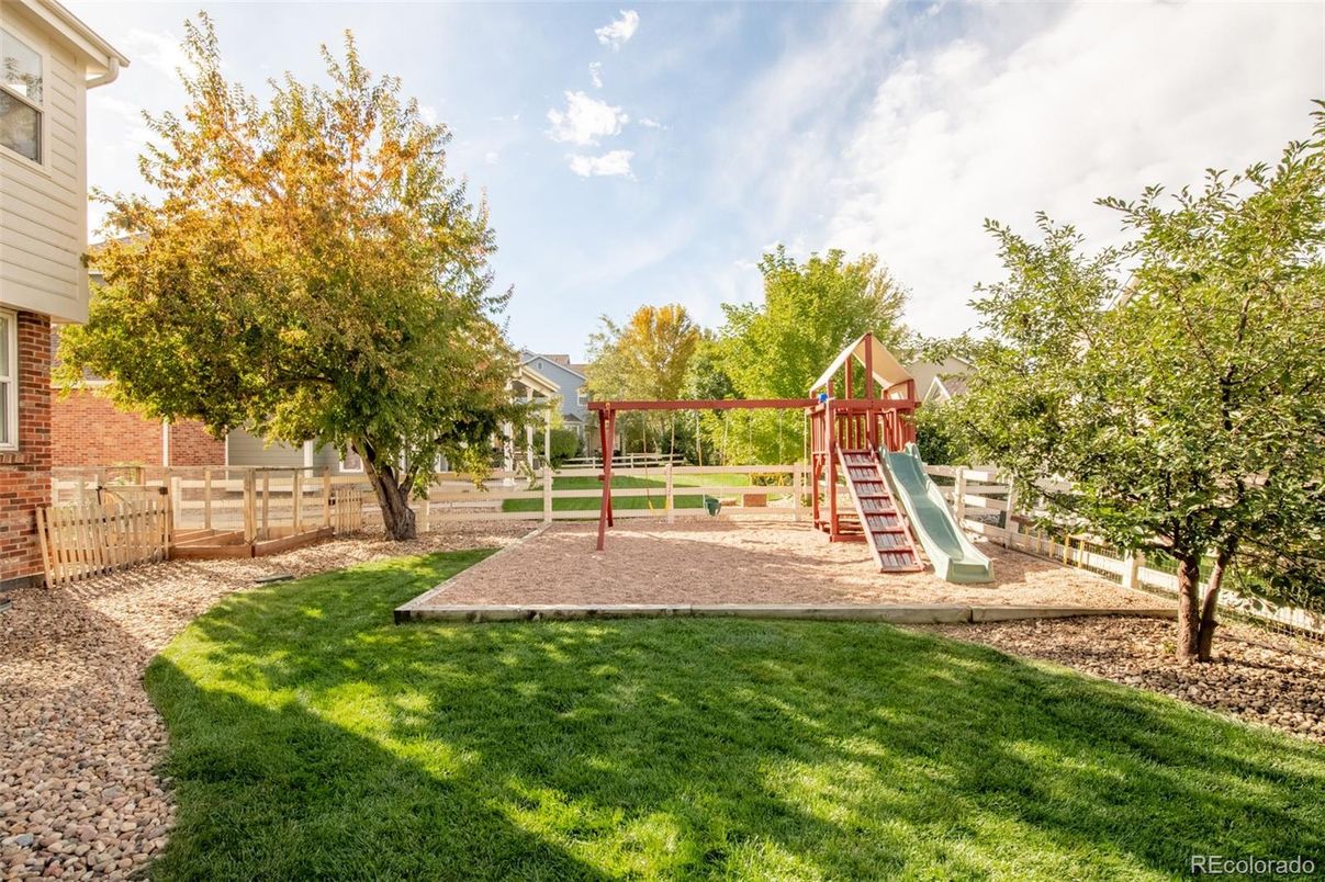 Backyard, Exterior, Playground