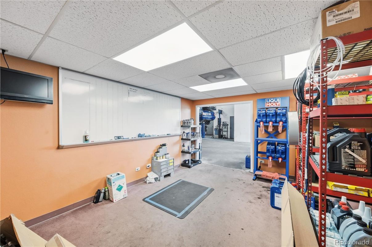 Interior, Recessed Lighting