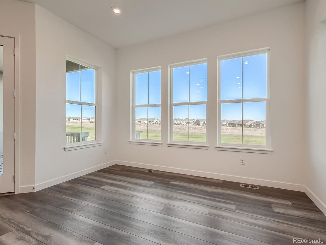 Empty room, Interior, Recessed Lighting, Wood Texture Flooring