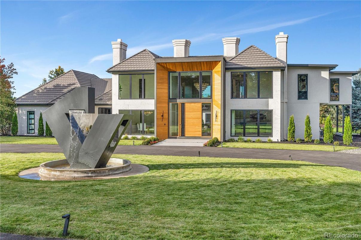 Backyard, Exterior, Facade, French Provincial
