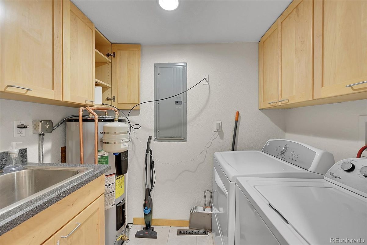 Interior, Recessed Lighting, Washer