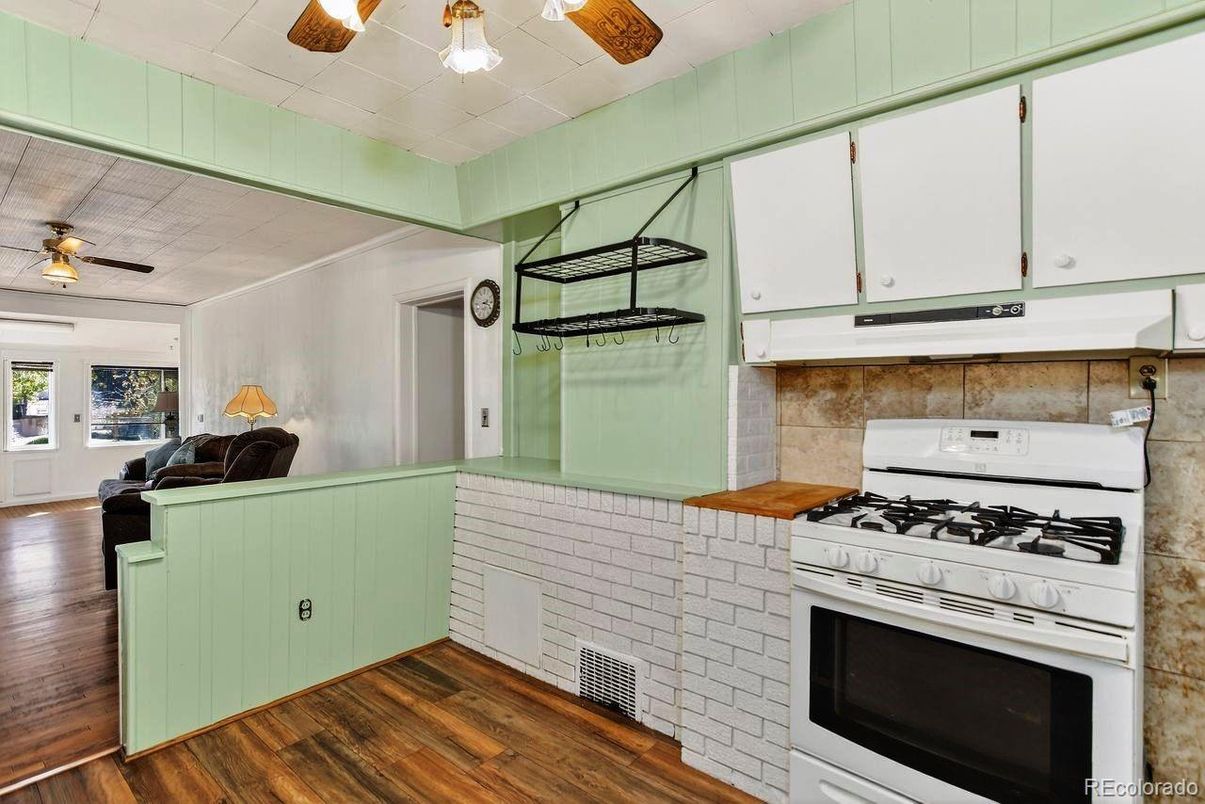 Interior, Kitchen, Wood Texture Flooring