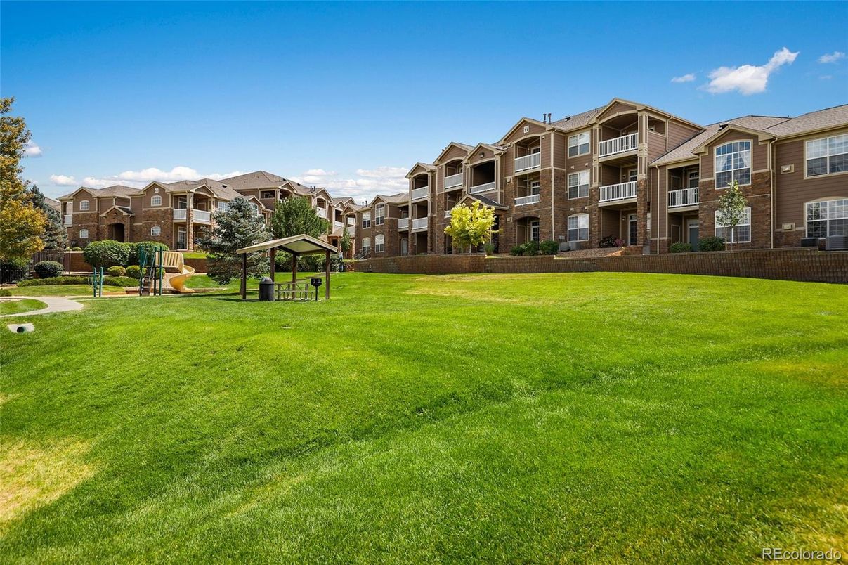 Backyard, Exterior, Playground