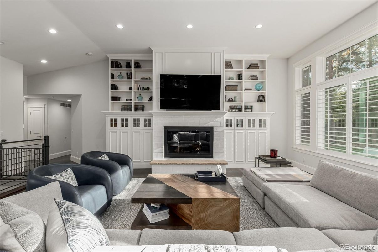 Fireplace, Interior, Living room, Recessed Lighting