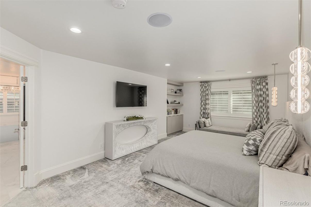 Bedroom, Interior, Pendant Lights, Recessed Lighting