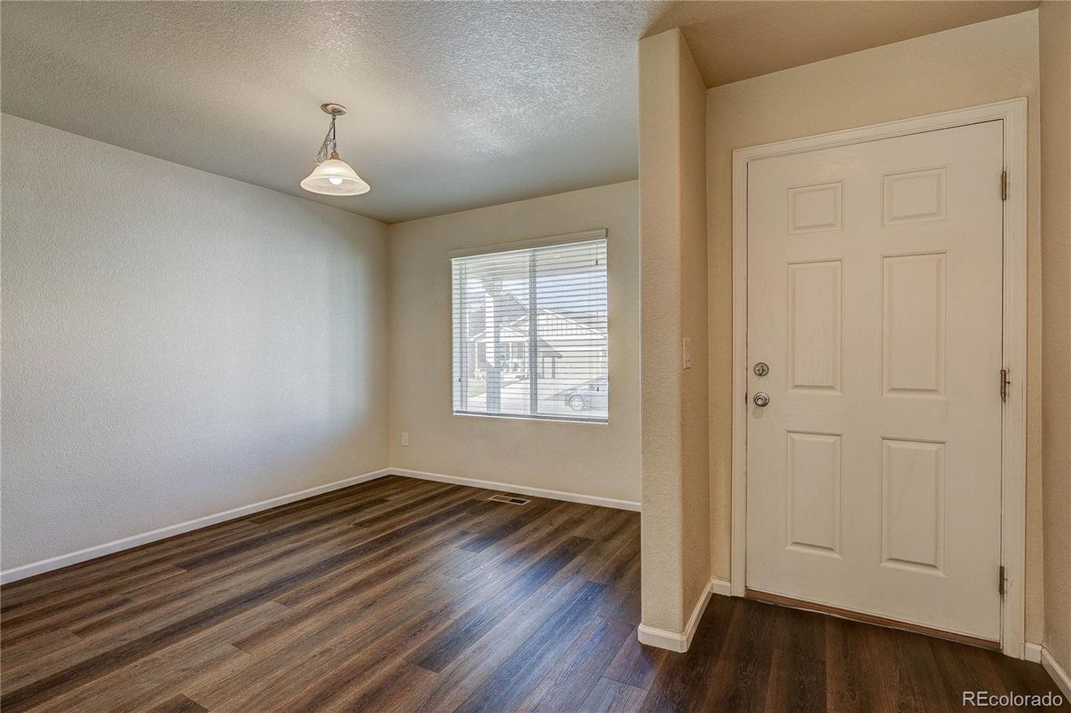 Empty room, Interior, Pendant Lights, Wood Texture Flooring