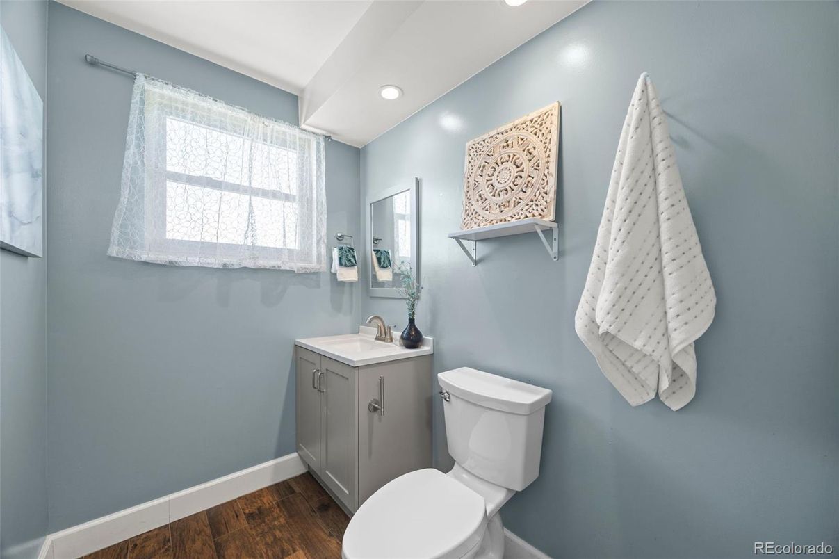 Bathroom, Interior, Recessed Lighting, Wood Texture Flooring