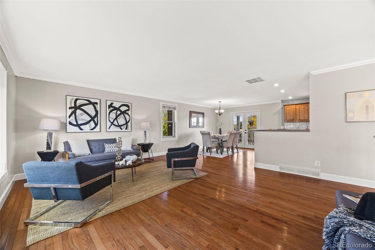 Dining room, Interior, Living room, Recessed Lighting, Wood Texture Flooring