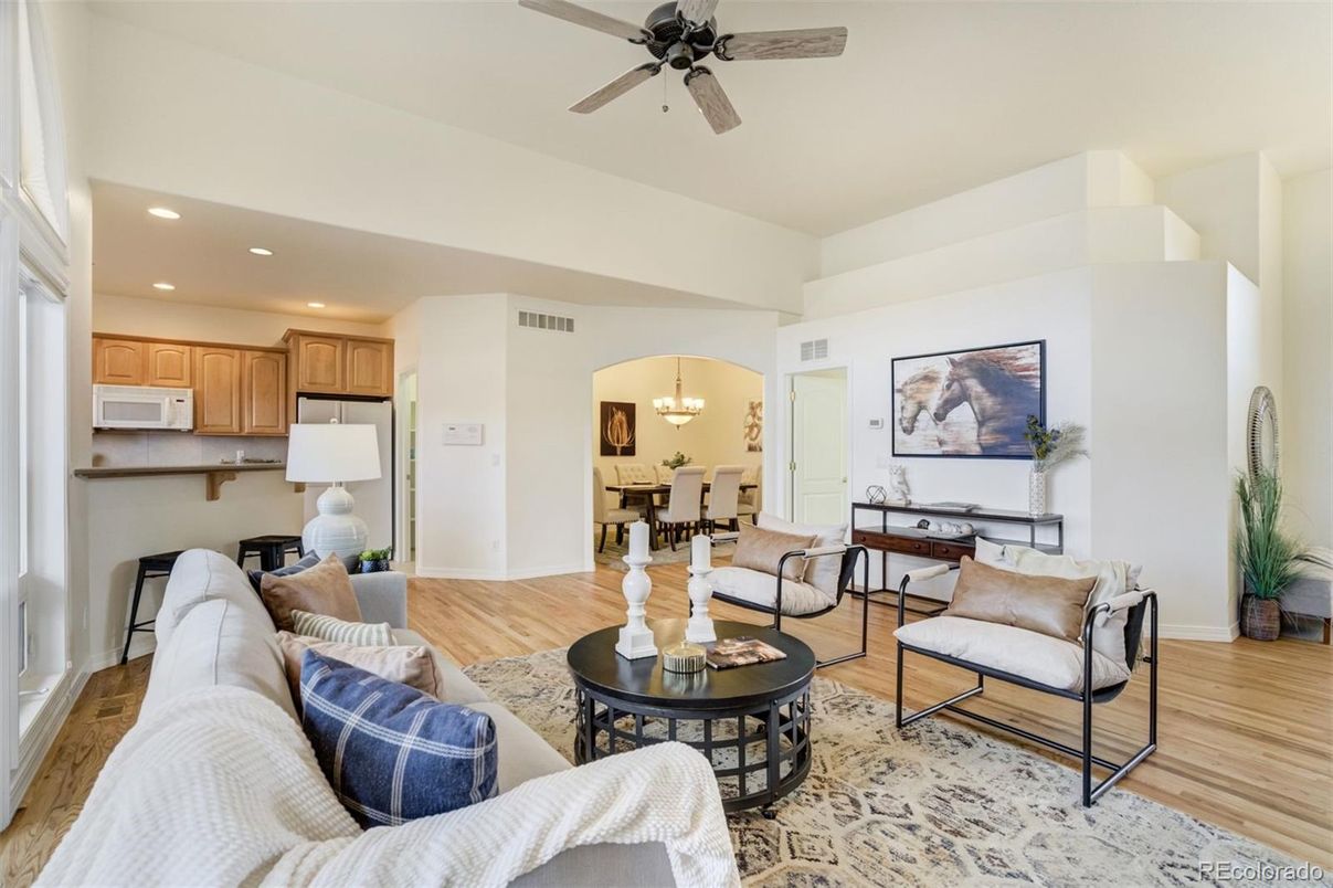 Chandelier, Dining room, Interior, Kitchen, Living room, Recessed Lighting, Wood Texture Flooring
