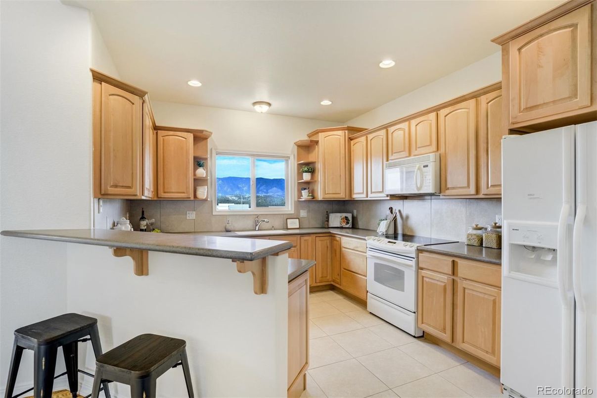 Interior, Kitchen, Recessed Lighting