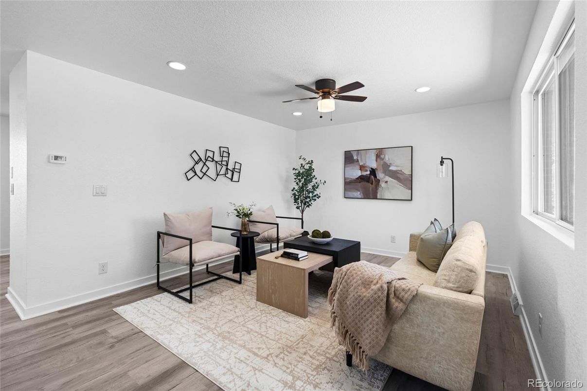 Interior, Living room, Recessed Lighting, Wood Texture Flooring