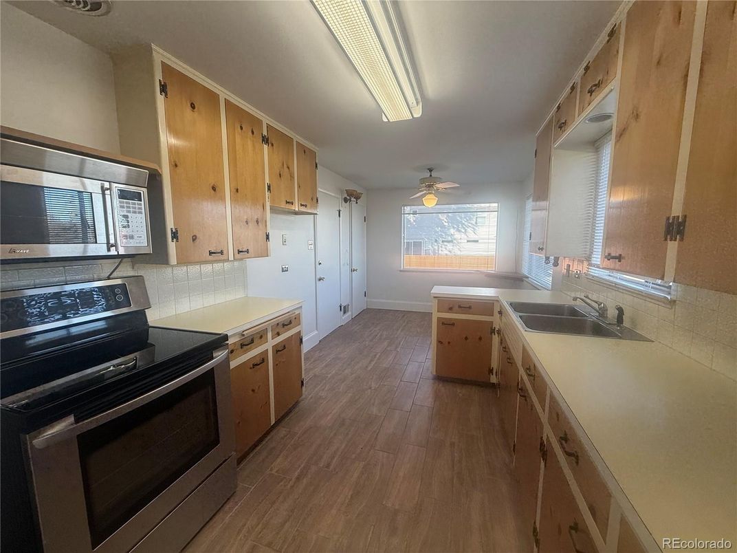 Interior, Kitchen, Wood Texture Flooring