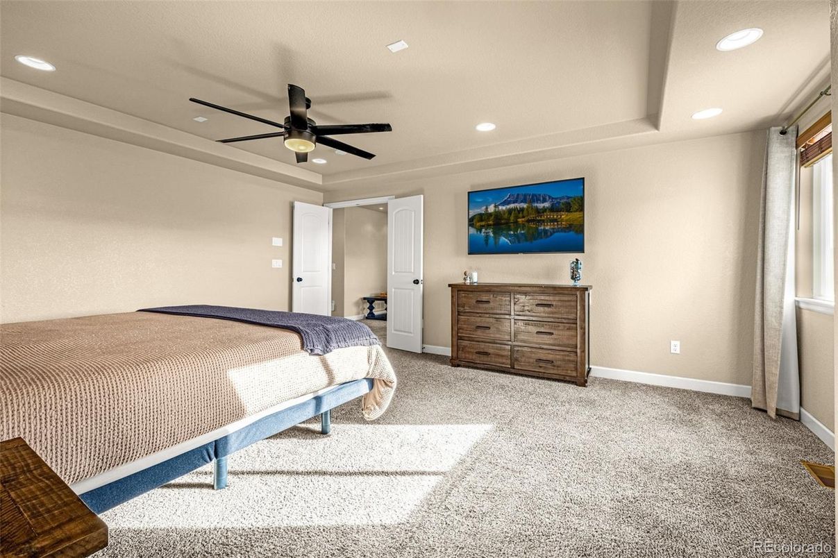 Bedroom, Interior, Recessed Lighting