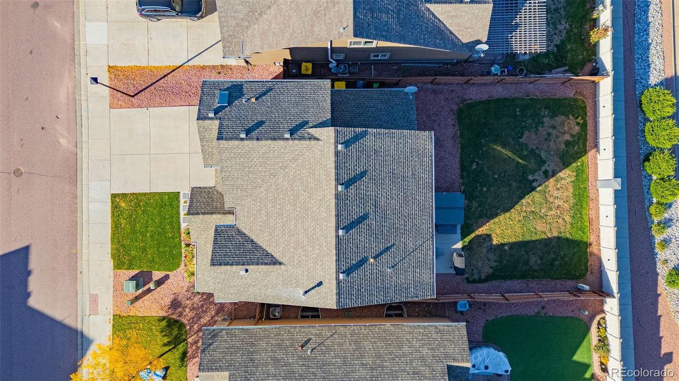 Exterior, Drone