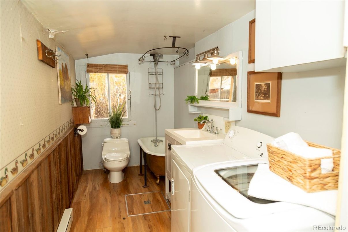 Bathroom, Interior, Wood Texture Flooring