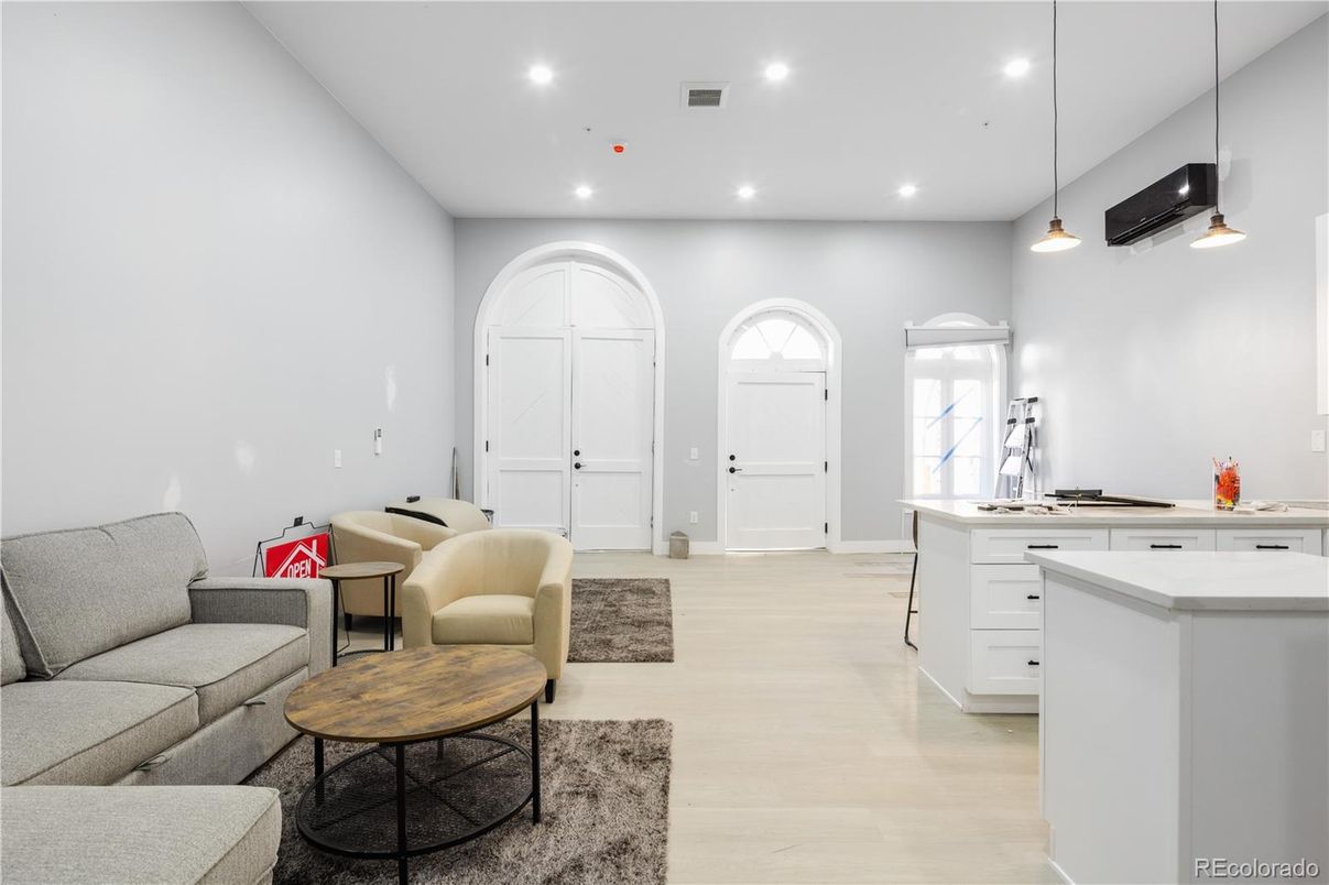 Interior, Kitchen, Living room, Pendant Lights, Recessed Lighting