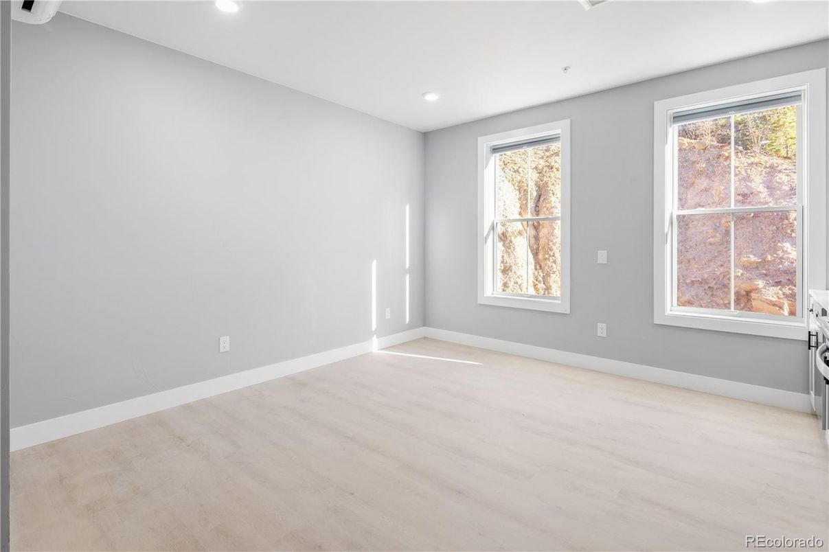 Empty room, Interior, Recessed Lighting, Wood Texture Flooring