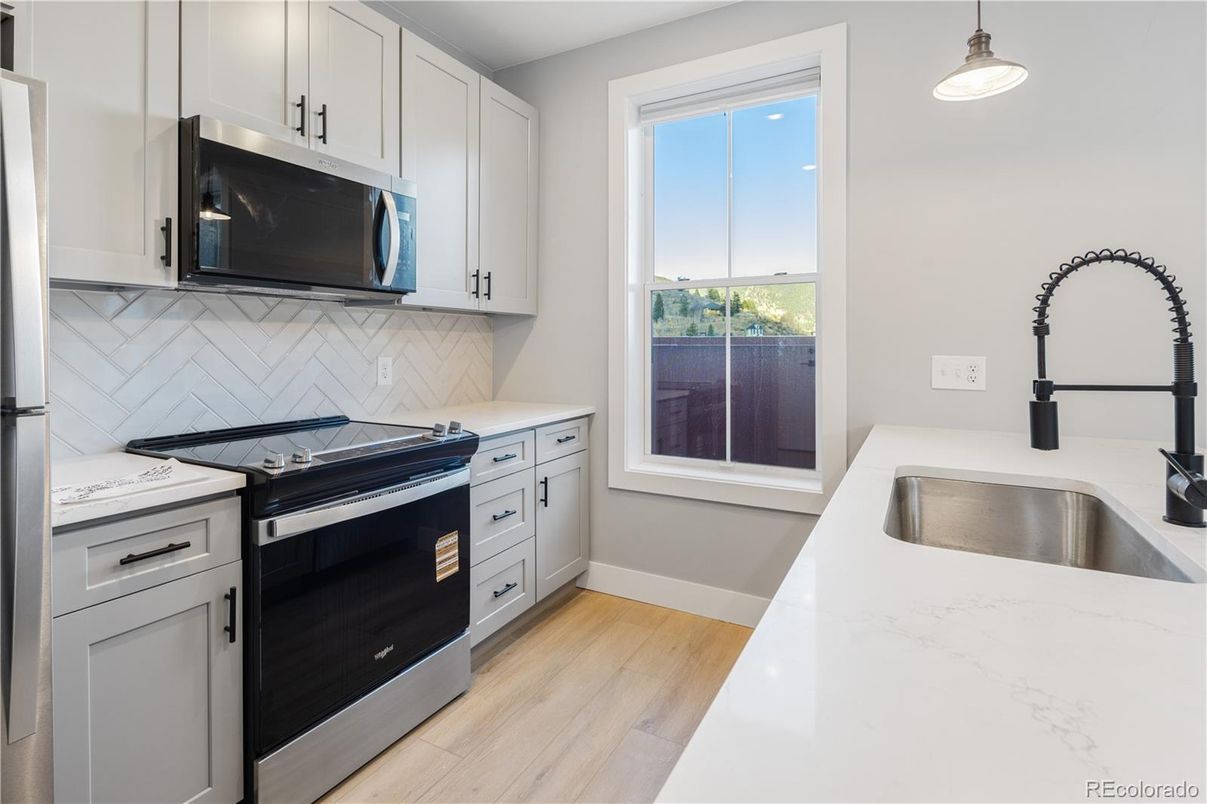 Interior, Kitchen, Pendant Lights, Wood Texture Flooring