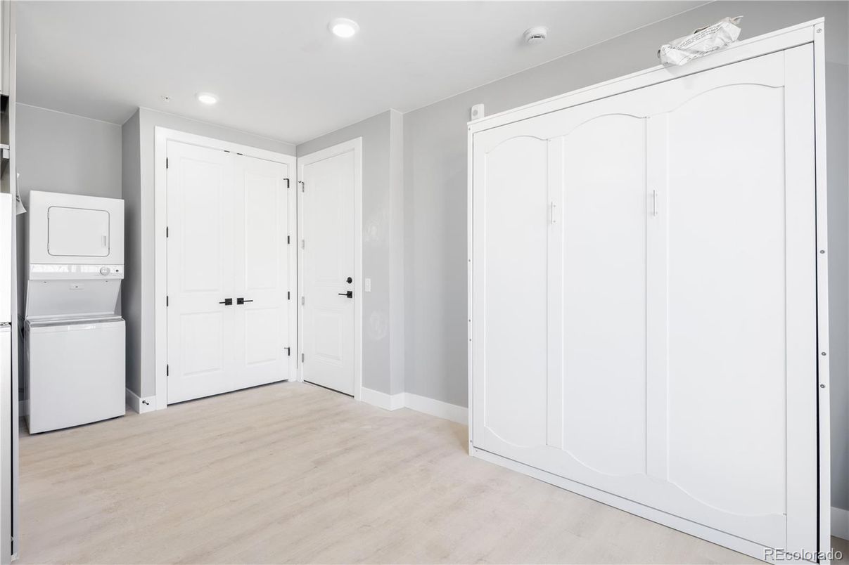 Interior, Recessed Lighting, Utility Closets, Washer, Wood Texture Flooring