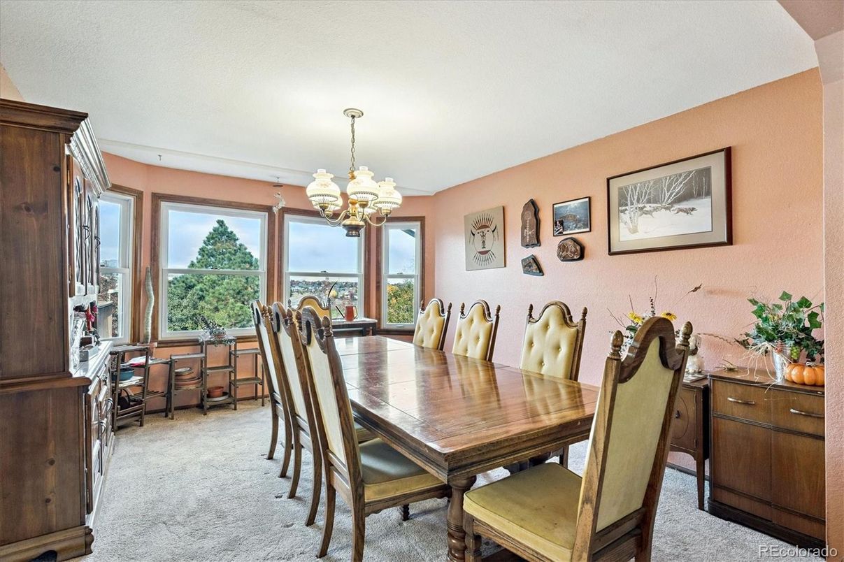 Chandelier, Dining room, Interior