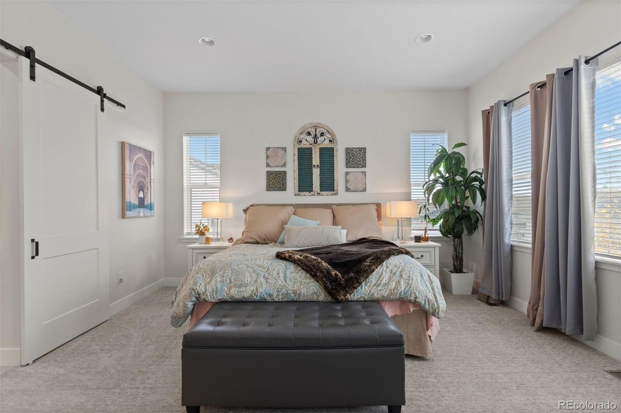 Bedroom, Interior, Recessed Lighting